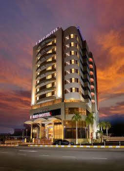 E-Red Hotel Kuantan Exterior photo